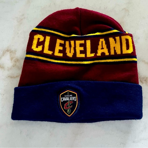 Cleveland Cavaliers NBA Basketball Team Winter Knit Beanie Hat One Size - Picture 1 of 4